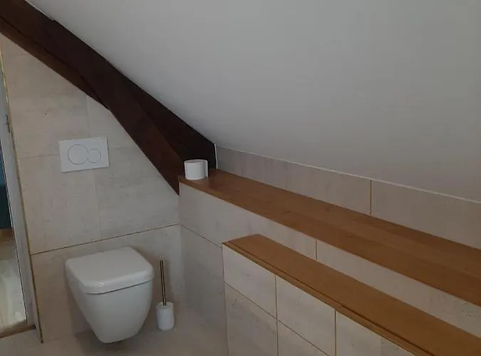 Maison Laplace Oda ve Kahvaltı Burg